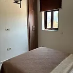 Finikas شقة إريا