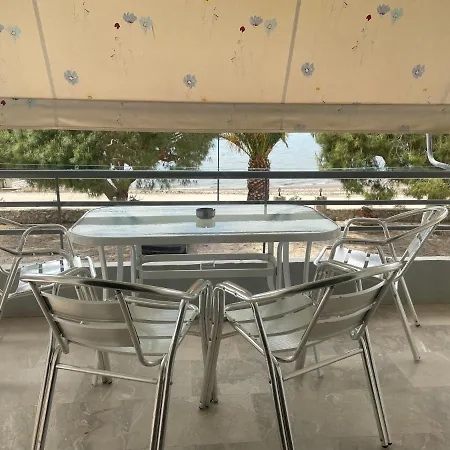 Finikas Apartamento *