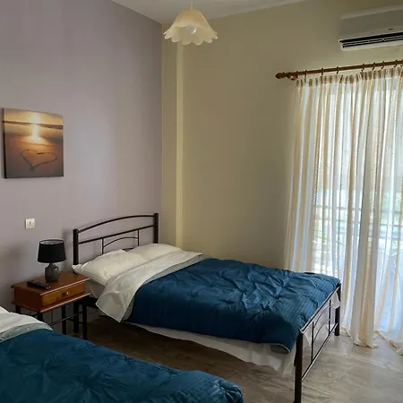 Apartment Finikas Iria