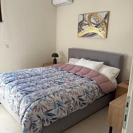 Finikas Apartamento