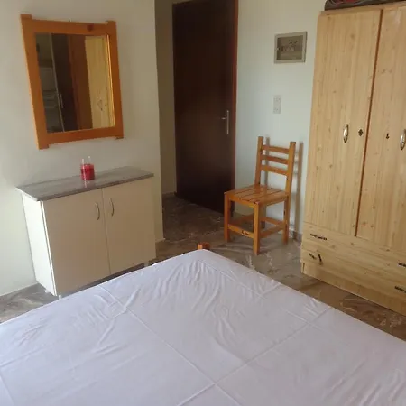 Finikas Apartment